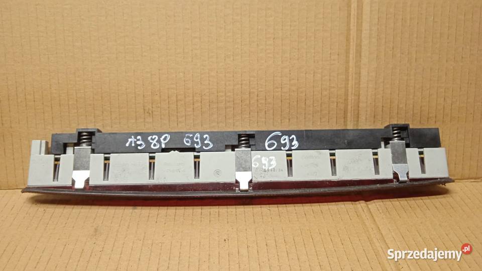 AUDI A3 8P 3D HB LAMPA STOP osobowe Zbierkowo