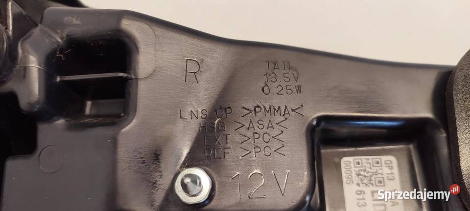 SUZUKI SX4 SCROSS LAMPA PRAWY TYŁ 2024 dolnośląskie