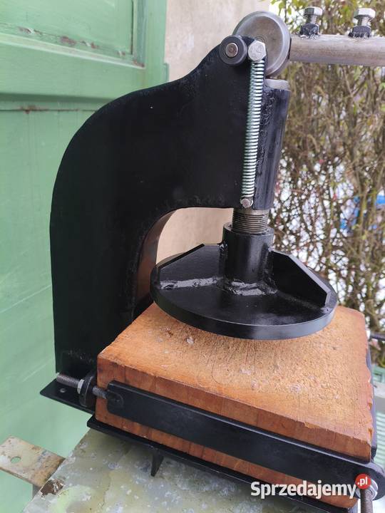 Ręczna prasa dźwigniowa do wykrawania skóry i Bogatynia