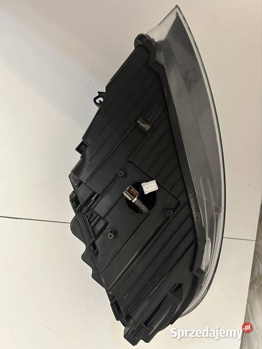 Lampa przednia lewa Xenon Volvo v40 osobowe Łaskarzew