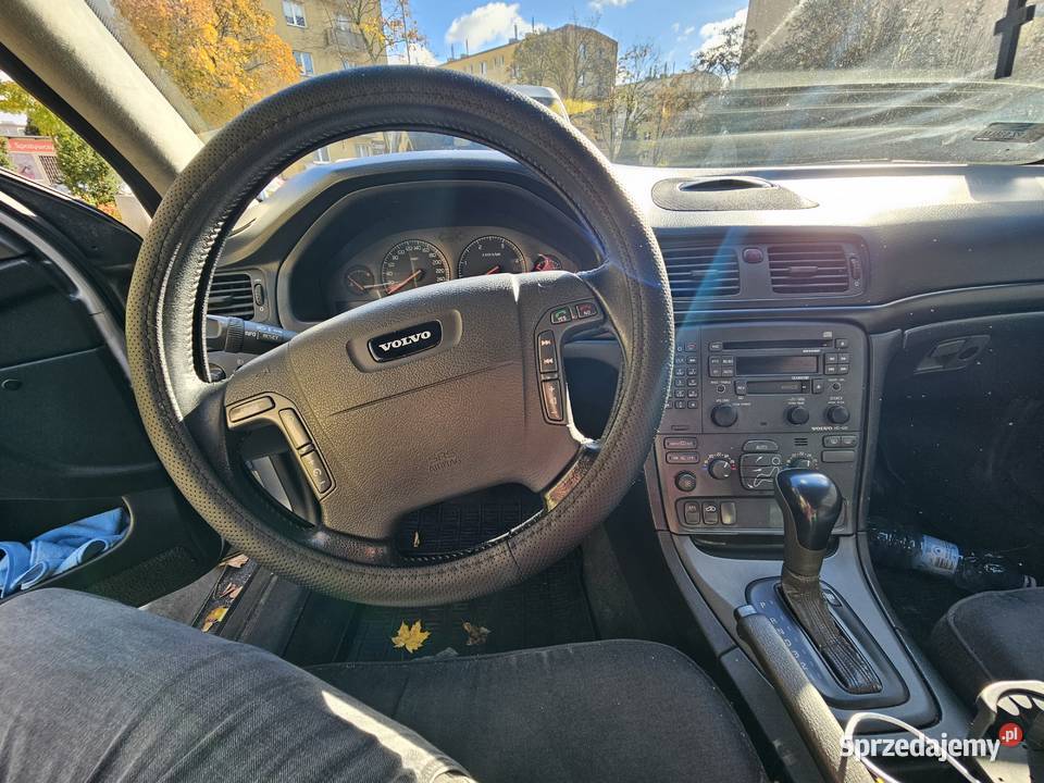 Syndyk sprzeda samochód Volvo S80 100 wartości Rok produkcji 2000 sprzedam