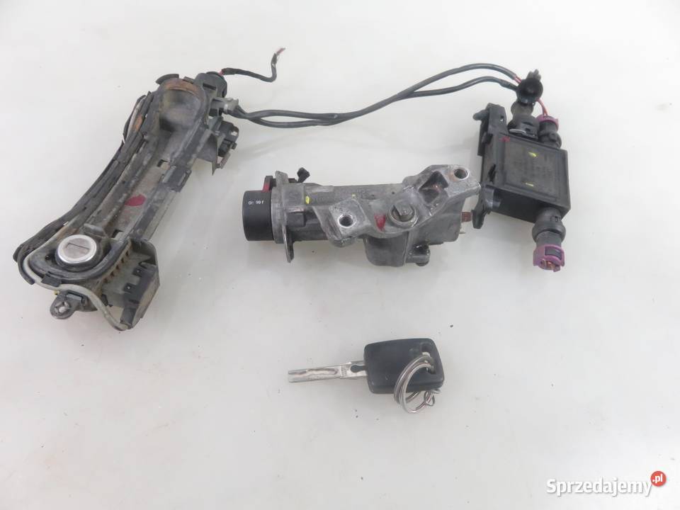 STACYJKA WKŁADKI AUDI A4 B5 4B0905851C