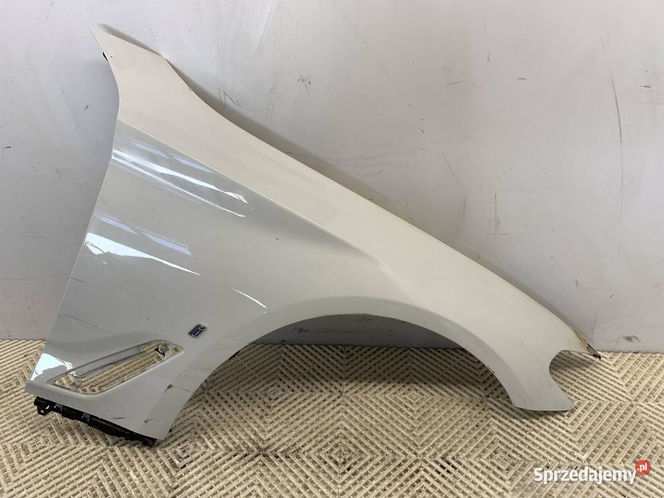 BŁOTNIK PRAWY PRZÓD BMW G30 SedanLimuzyna