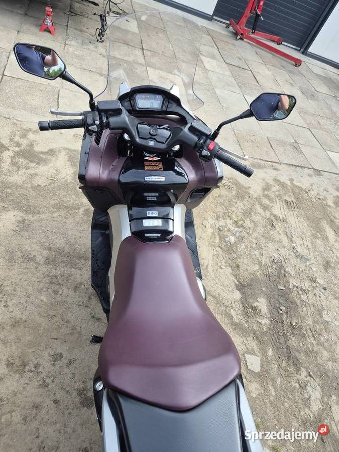 Skuter honda integra sprowadzony