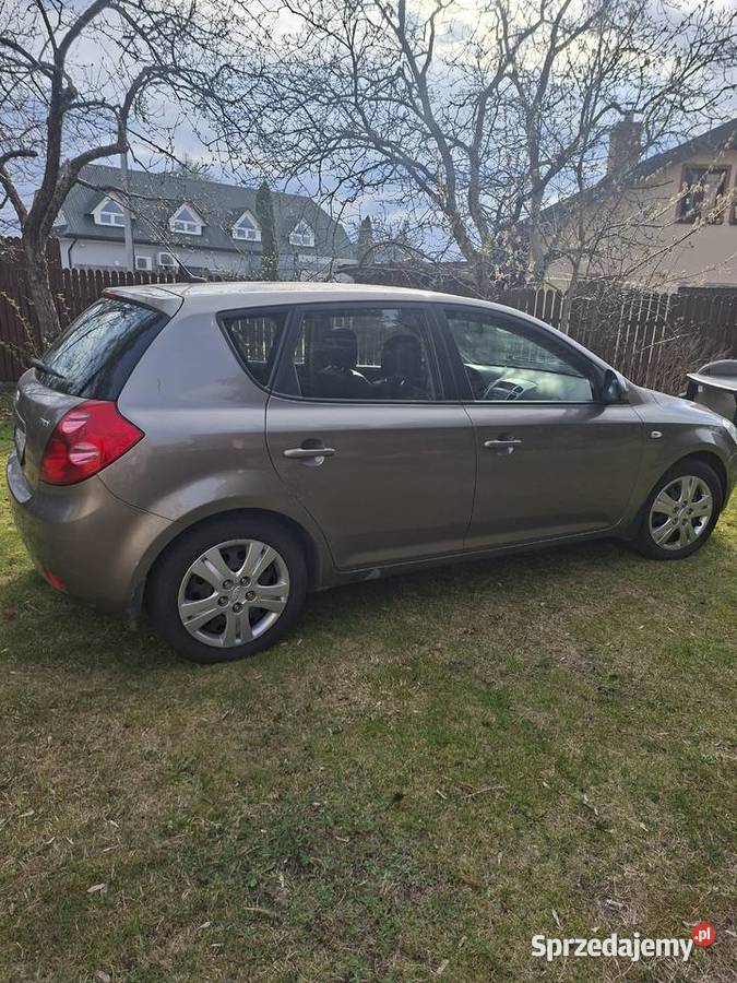 KIA ceed 16 credit 2007 kupiony w polskim salonie Suwałki