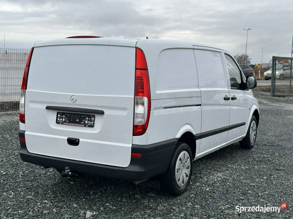 Mercedes Vito 22 CDI 95 2006r 181 3osobowy furgon Mercedes-Benz Wojkowice