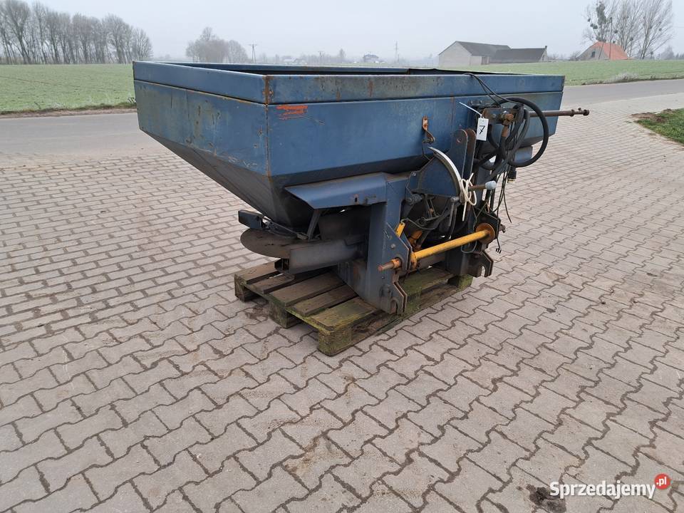 Rozsiewacz Bogballe CII 1200