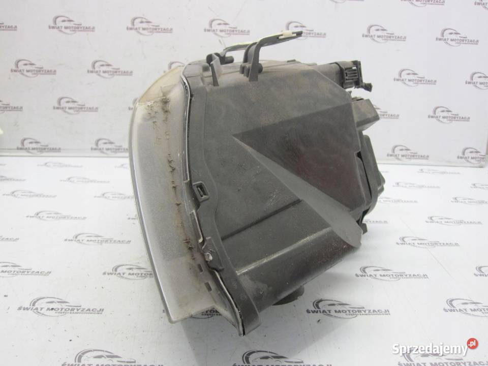 BMW E91 LIFT 09r lampa prawa przód A046439