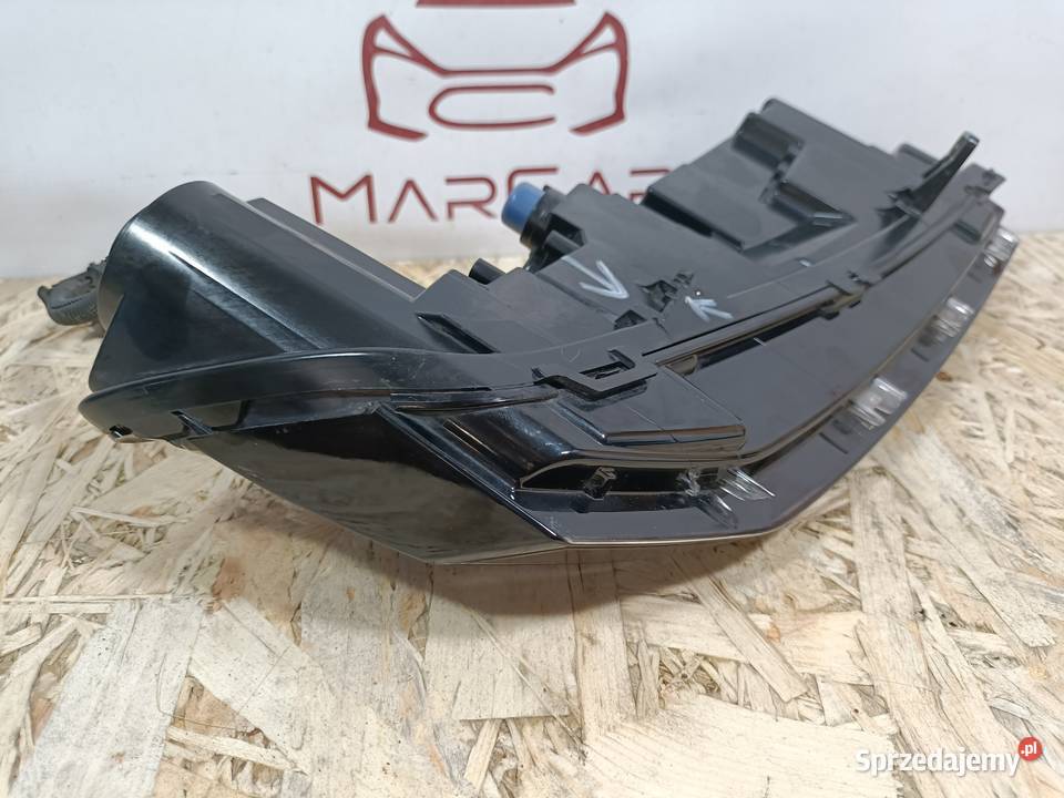 PEUGEOT 308 III T10 HALOGEN LED DRL PRAWY PRZÓD Pleszew