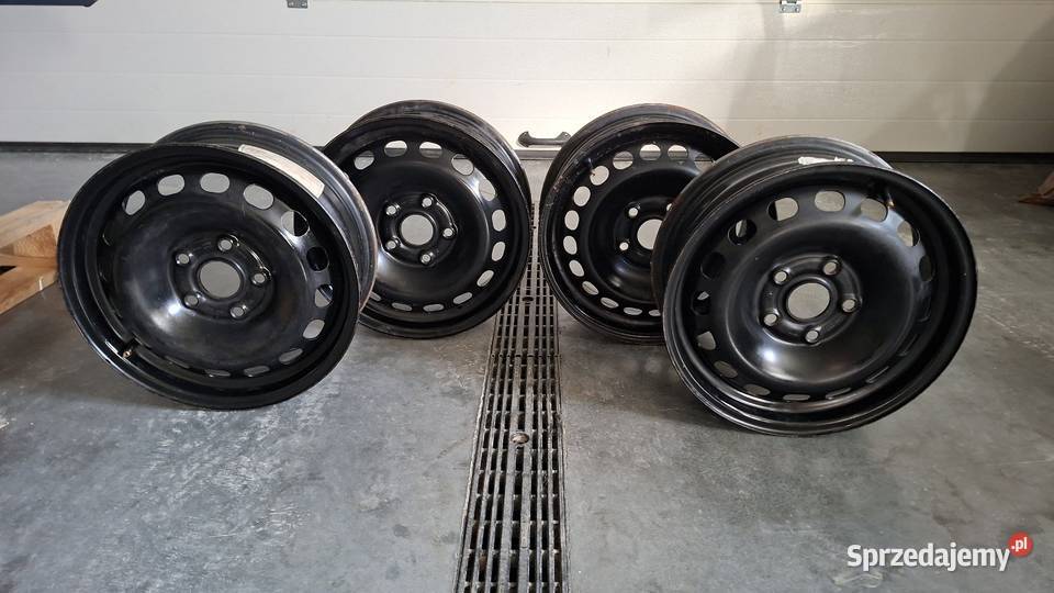 Oryginalne felgi stalowe Audi 6J x 15H2 ET 45 Dębica