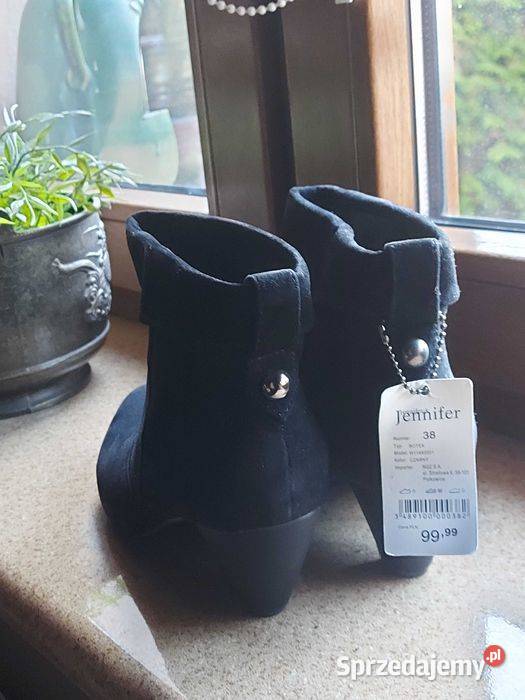 Nowe botki zamszowe rozmiar 38