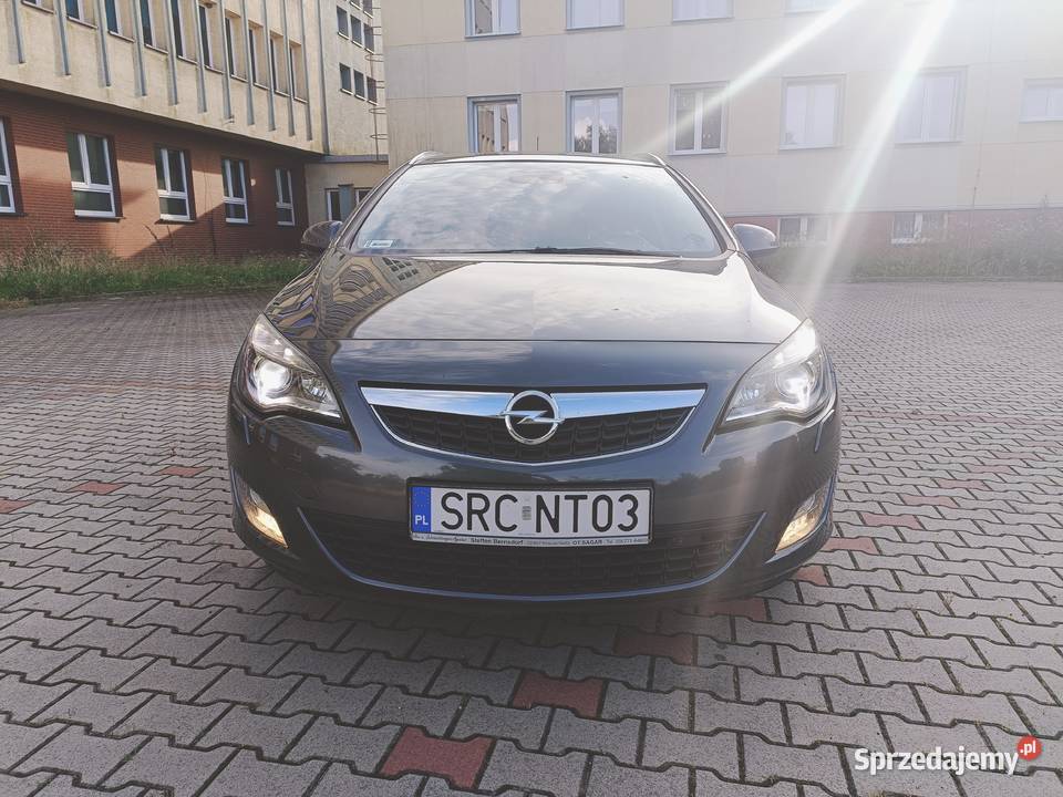 Sprzedam Opel Astra Sports Tourer Kombi Cosmo ABS