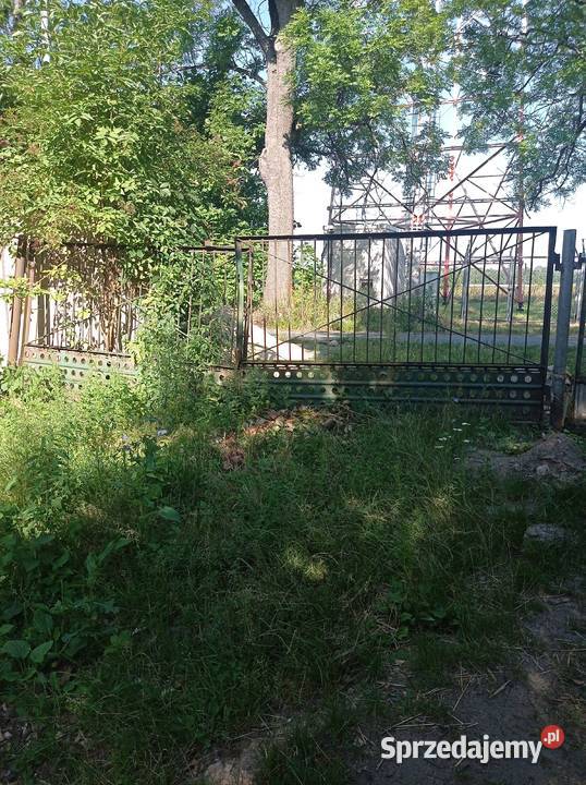 Brama wjazdowa na posesję Niegosławice
