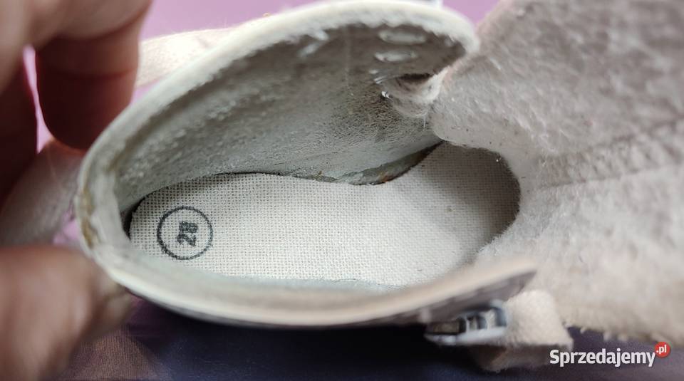 Mało używane łyżwy figurowe rozmiar 28 wkładka małopolskie Jasień