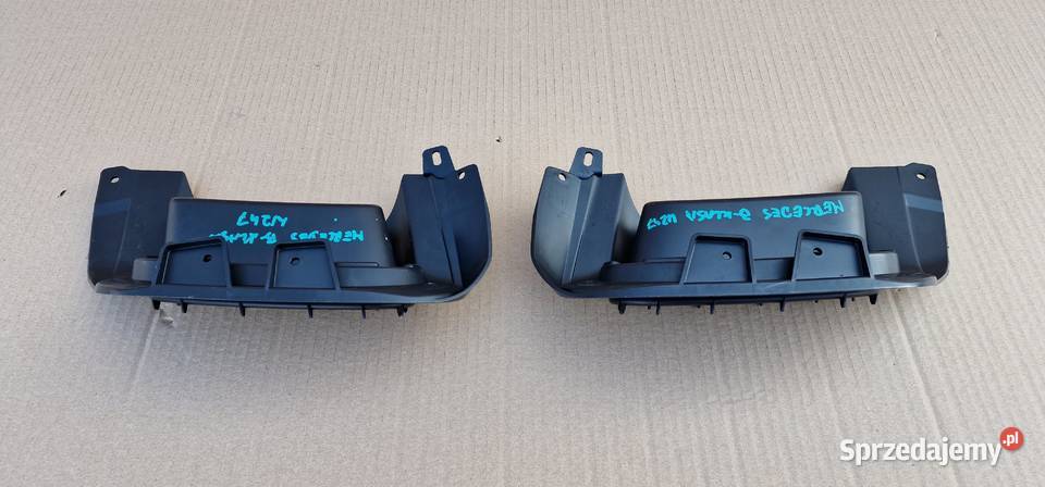 MERCEDES GLA H247 KOŃCÓWKA WYDECHU PRAWA Bieleń