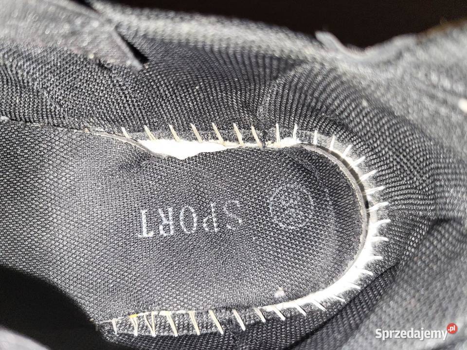 Stylowe Slipon sneakersy z połyskiem Kąśna Górna