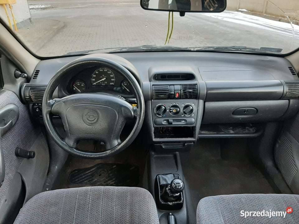 Opel Corsa B wspomaganie opony zimowe pomorskie Żukowo sprzedam