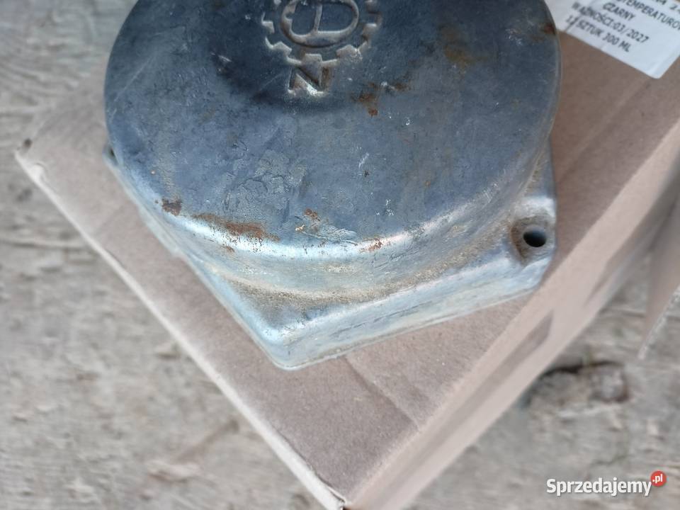 Dekiel lewy pokrywa zapłonu Dezamet 017 komar Lublin
