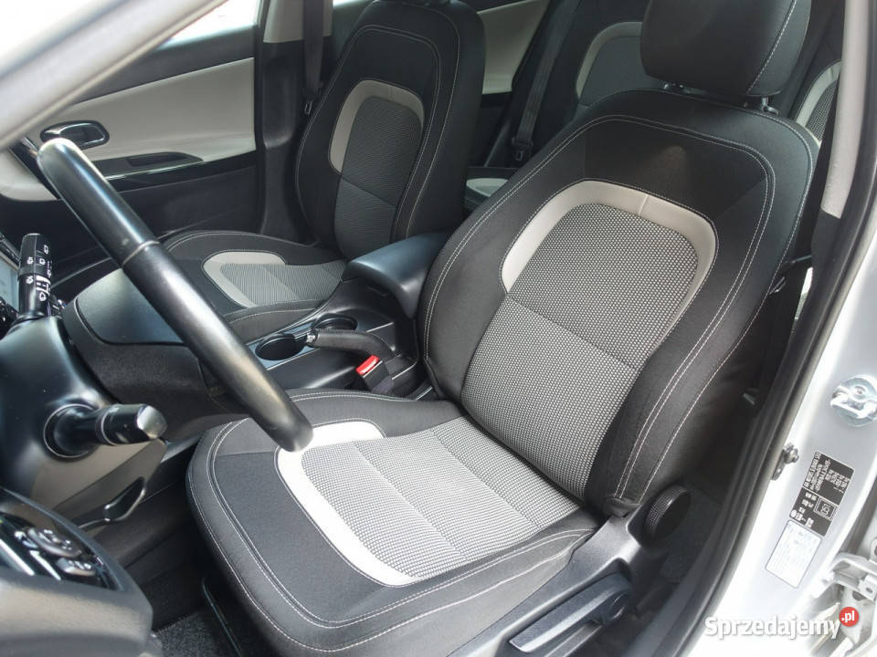 Kia Ceed 16D Klimatronik Ledy Alu Navi KamCof 151000km Częstochowa