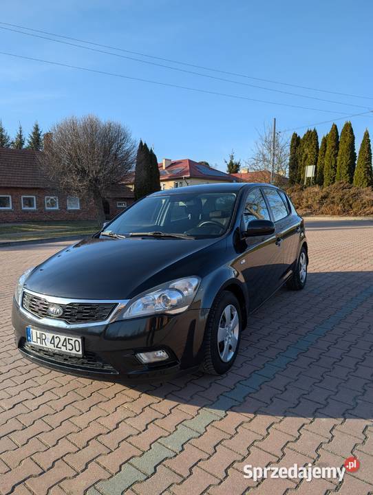 KIA Ceed 2010 14 90 Hatchback Benzyna Hatchback małopolskie