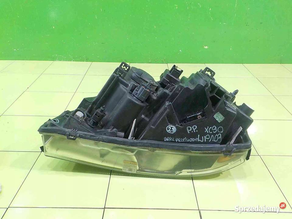 VOLVO XC90 I LIFT 08r XENON lampa prawa przod osobowe sprzedam
