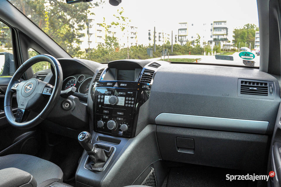 Opel Zafira 16 Lift 2011 r Bezwypadkowy 7osobowy 1598cm3 Wrocław