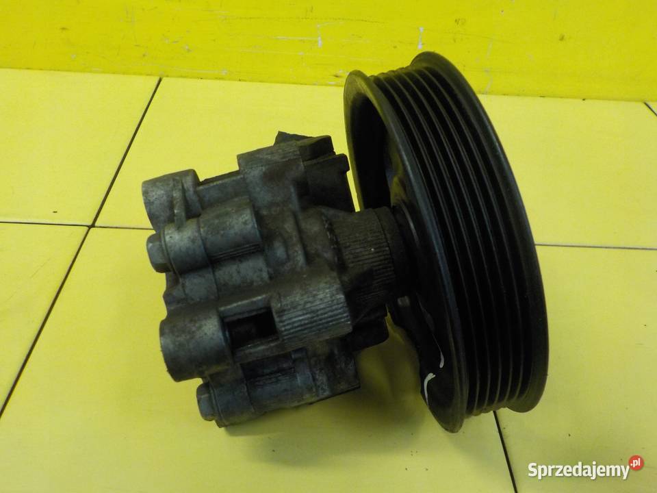 GRAND VOYAGER 28 CRD 11r 163 VM64C pompa osobowe