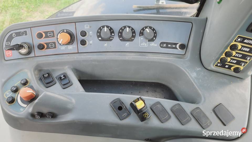 Valtra S274Okazja Tuz Pneumatyka ISOBUS Biegi Skrzynia biegów Automatyczna podkarpackie Zaklików sprzedam
