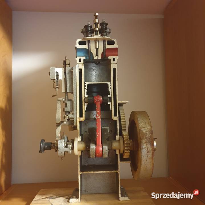 MODEL SZKOLNY PRZEKRÓJ SILNIKA DIESLA Ostrowiec Świętokrzyski