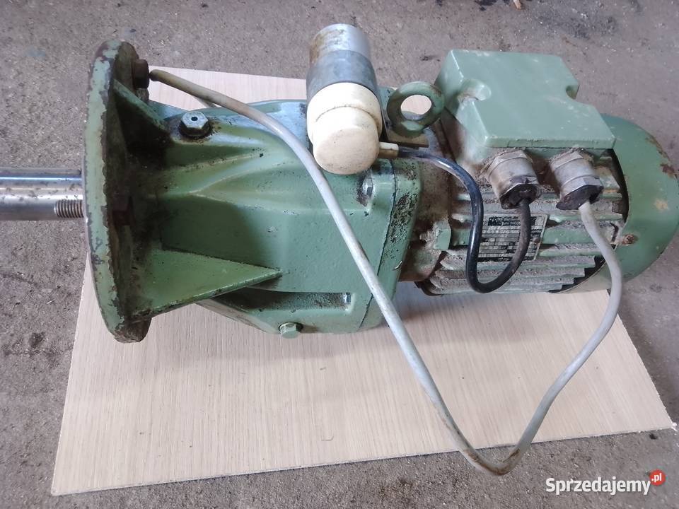 MotoreduktorSilnik Przekładnia 220380 037Kw Konin