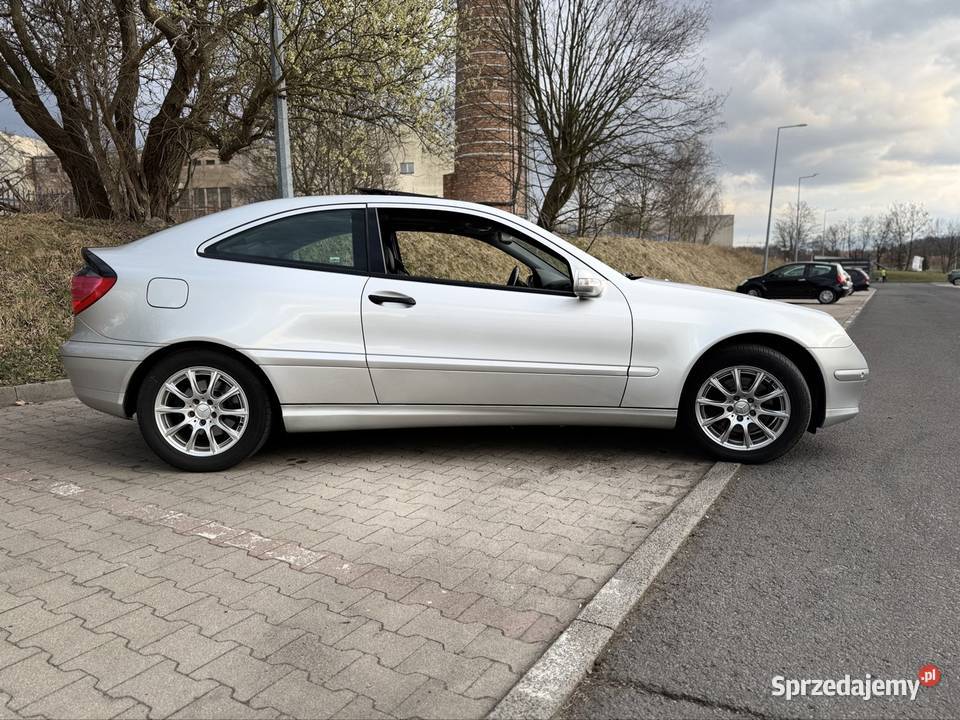 Mercedes W203 32 benzyna V6 104 benzyna Jelenia Góra