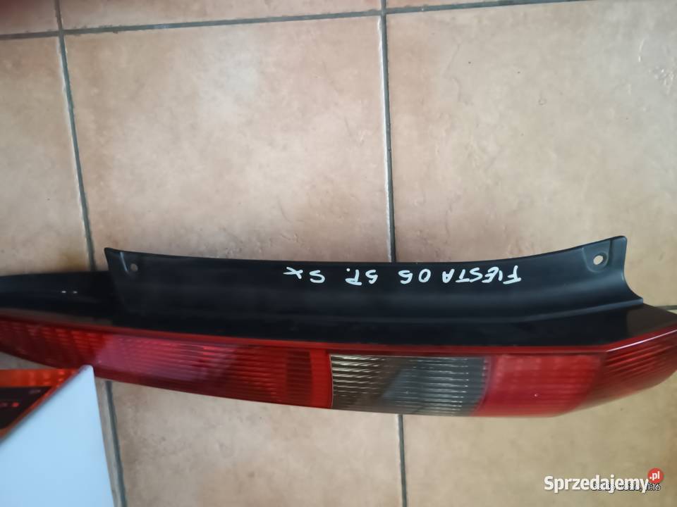 Lampa tylna lewa do Forda Fiesty 2005 Białe Błota