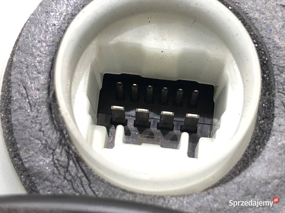 ZAMEK DRZWI LEWY PRZÓD LEXUS LBX Crossover