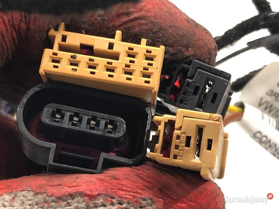 WIĄZKA KLAPY VW GOLF VII 5G0971175C 20 290 Klapy bagażnika podkarpackie