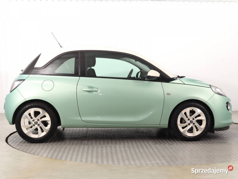 Opel Adam 12
