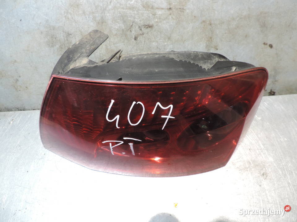 PEUGEOT 407 FL SEDAN LAMPA PRAWA TYLNA Nowy Sącz