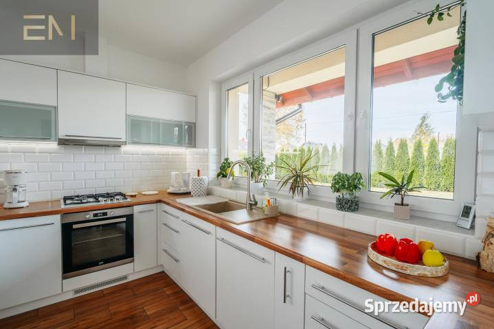 sprzedaży domu wolnostojącego Strzyżów 986m2 Liczba pokoi 4