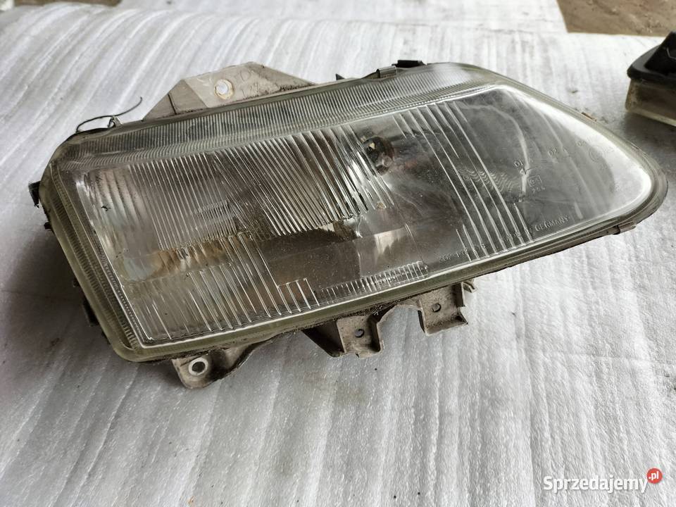 renault Laguna I 1 LAMPA PRZÓD PRZEDNIA PRAWA Kamień-Kolonia