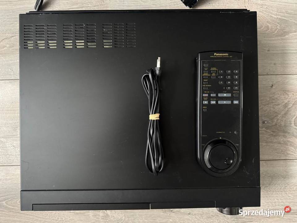 Magnetowid Panasonic NVFS90 Oryginalny Pilot Szczecin