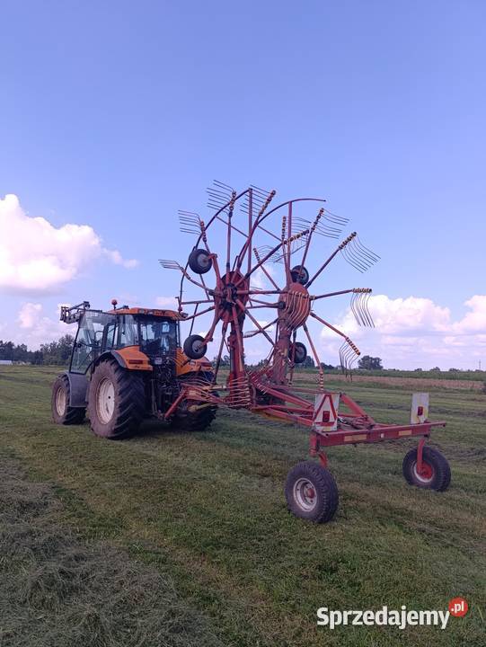 Zgrabiarka dwukaruzelowa niemeyer 820v nieuszkodzony Przytuły sprzedam