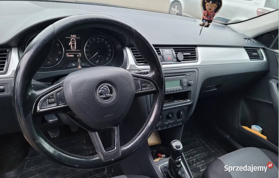 SKODA RAPID Liftback 12 TSI Warszawa sprzedam