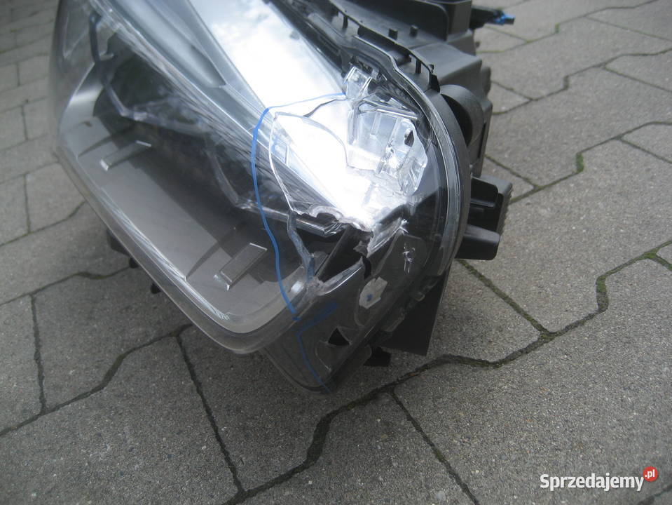 bmw x1 f48 1518r lampa przód prawa full led Rakoniewice