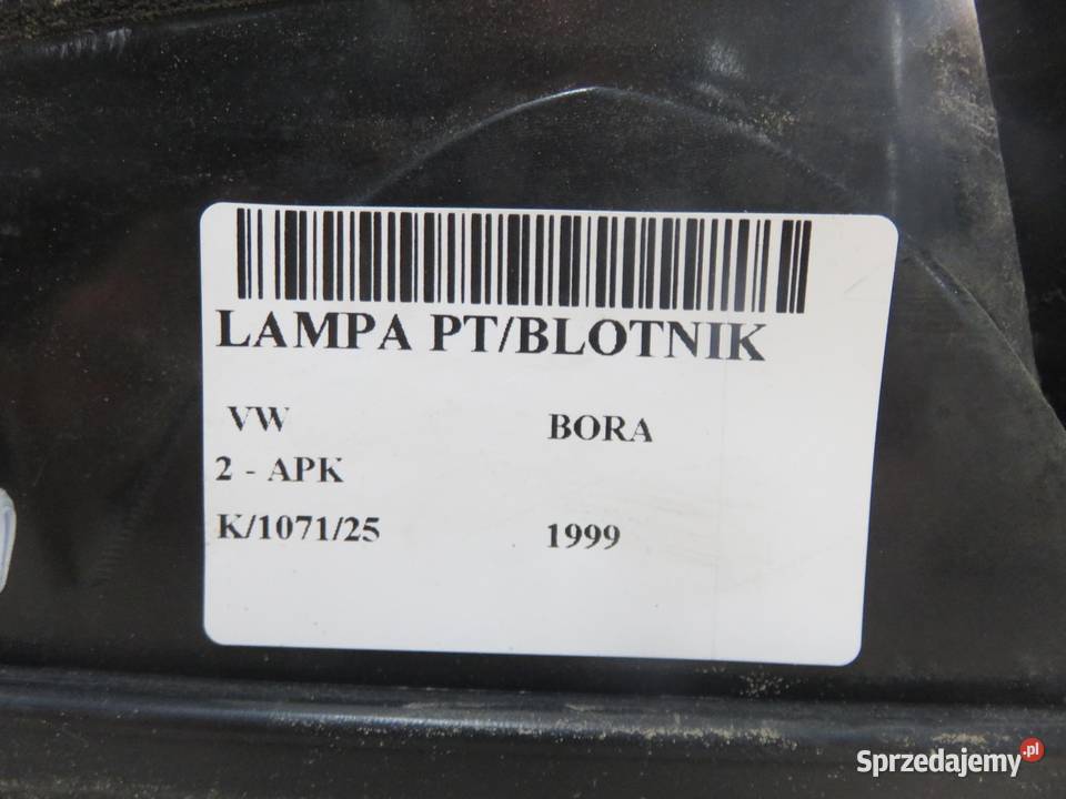 LAMPA PRAWA TYLNA VW BORA