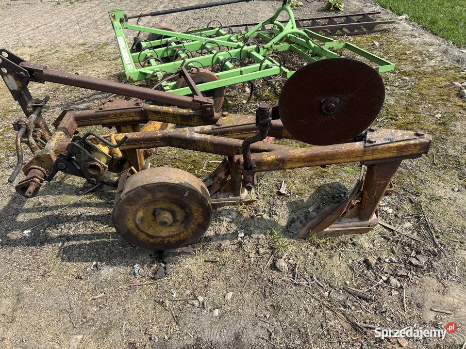 Plug trzy skiby nieuszkodzony łódzkie Mikołajew