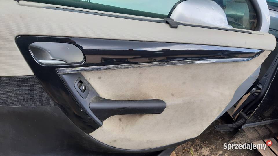 tapicerka boczek drzwi prawych tylnych CITROEN dolnośląskie Dębno