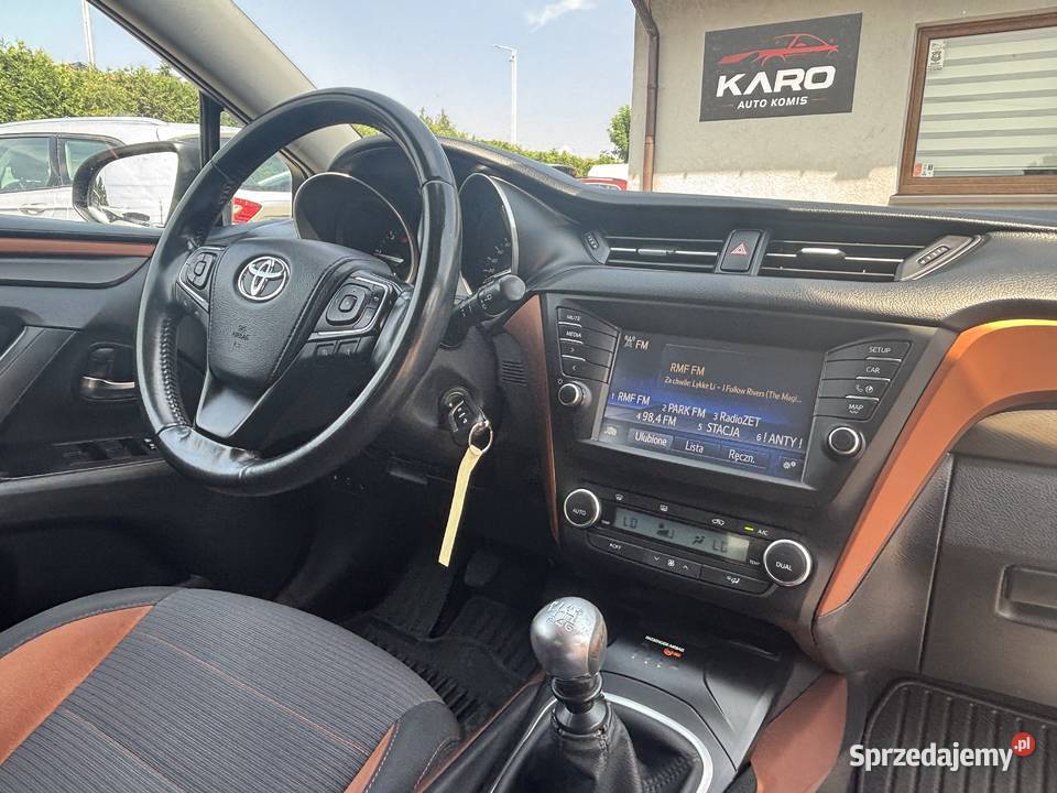 Toyota Avensis 2016r Gwarancja Polski Salon ogranicznik prędkości Paniówki