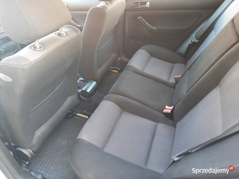 VW GOLF IV 16 16V MPI 105 Highline 5dr dolnośląskie Wałbrzych sprzedam