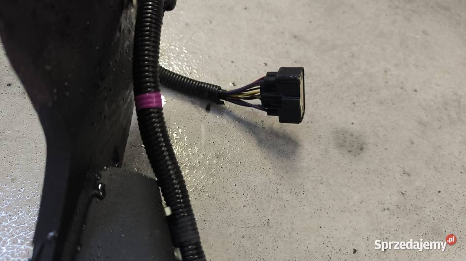 Hak holowniczy Transit dostawcze Gniezno