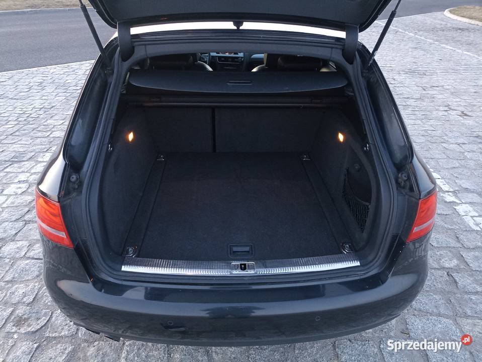 Audi A4 B8 kombi 20 TDI 143 2009r SLine stan 143KM Wieczfnia Kościelna