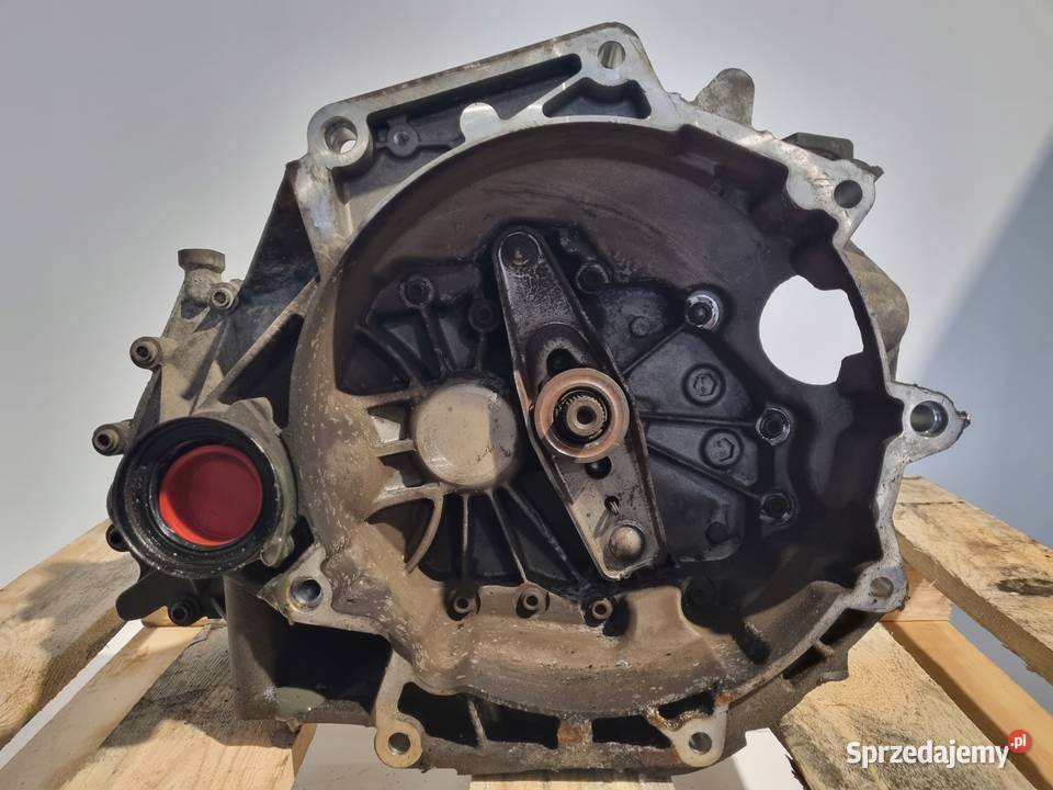 SKRZYNIA BIEGÓW VW Golf V 16 8V LVN manualna Rudka